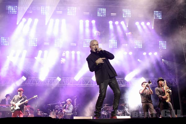 BERNARD LAVILLIERS - 2014-07-20 - PARIS - Parvis de l'Hotel de Ville - 
